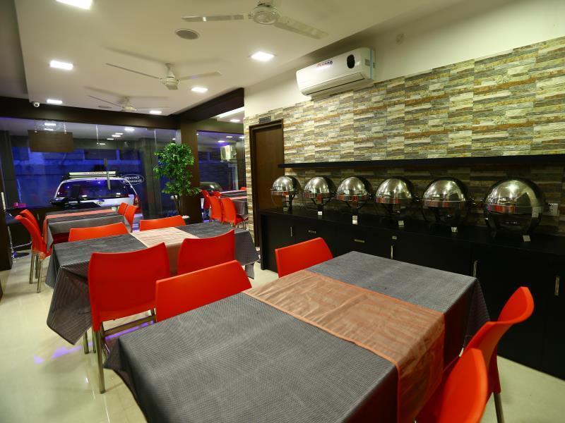 钦奈绿门酒店 外观 照片