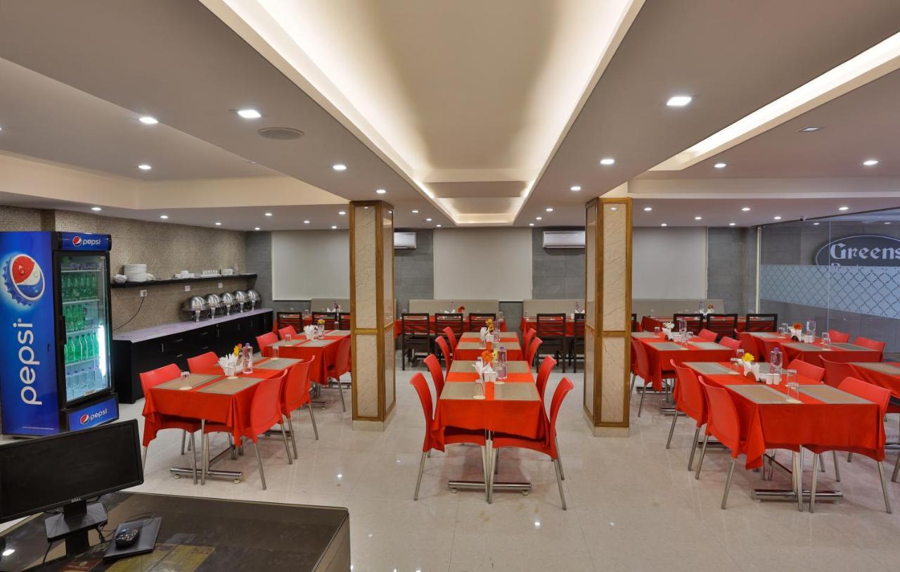 钦奈绿门酒店 外观 照片